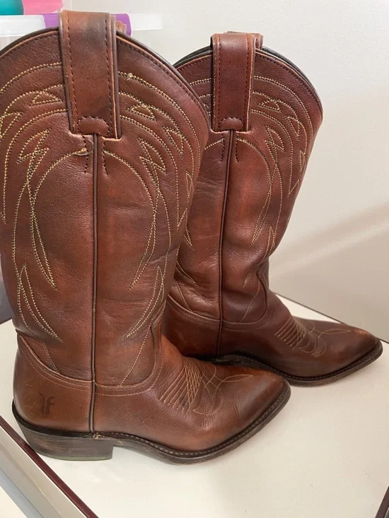 Frye Women’s Cowboy Boots - Picture 3 of 9